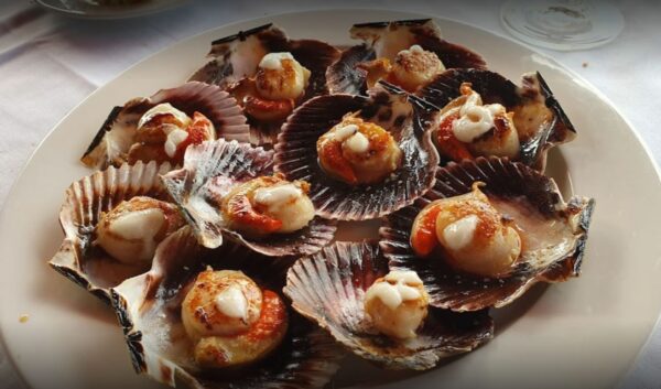 Sidrería-marisquería de pescados y mariscos del Cantábrico en Ribadesella - Imagen 2