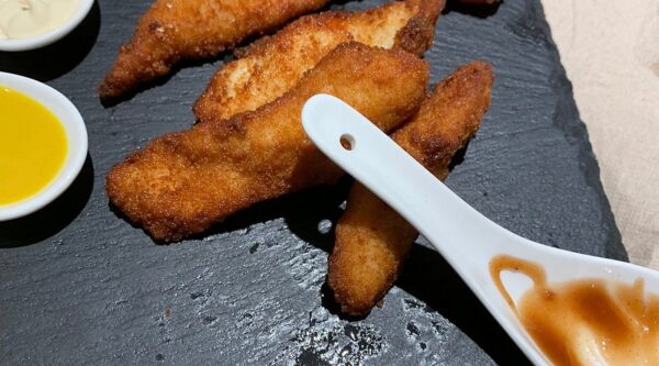 Bar lounge en Laredo con cócteles exclusivos y ambiente sofisticado - Imagen 4